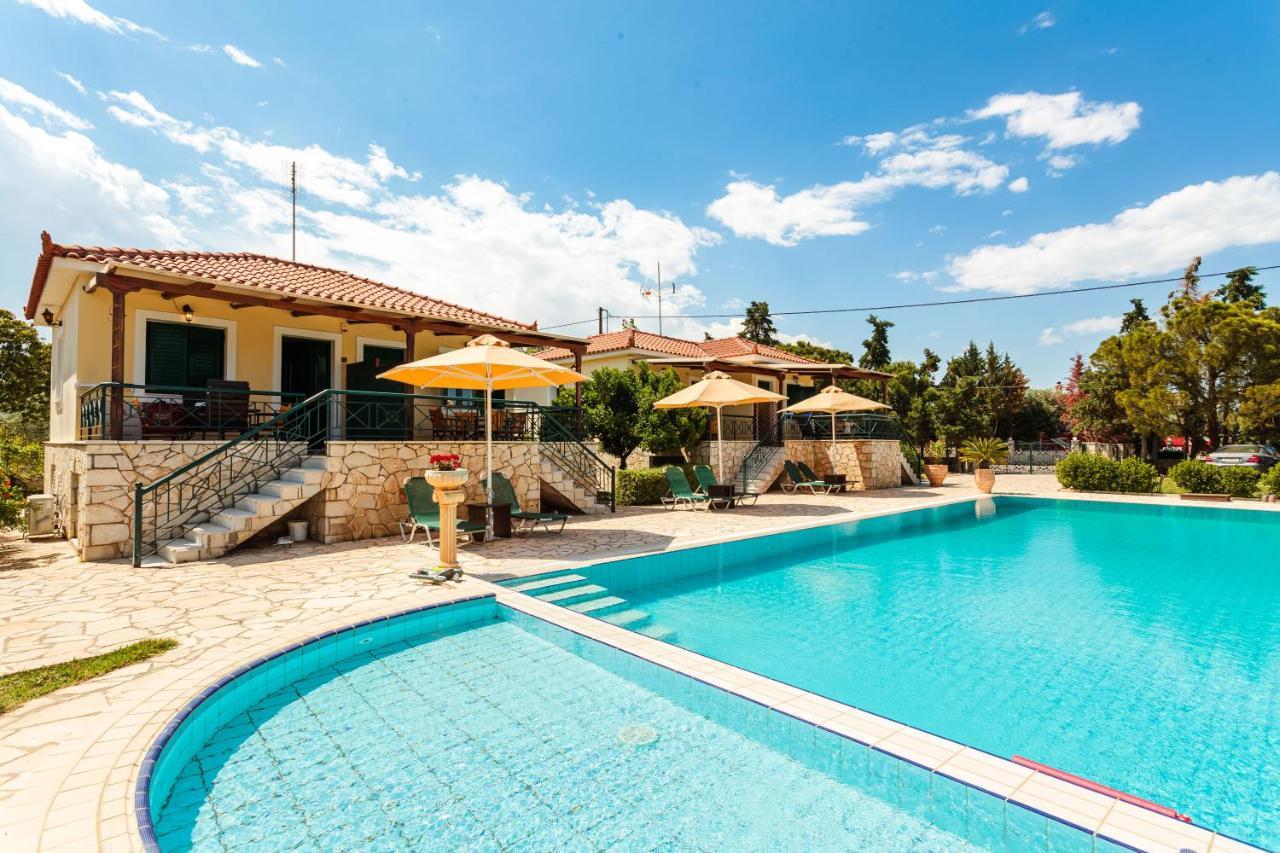 Dukes Poolside Houses ปาราลีอออัสตรอช ภายนอก รูปภาพ