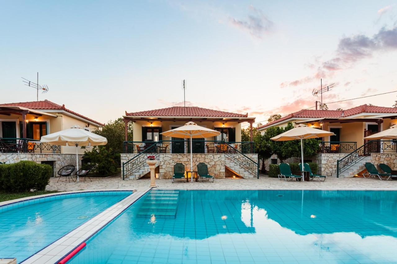 Dukes Poolside Houses ปาราลีอออัสตรอช ภายนอก รูปภาพ