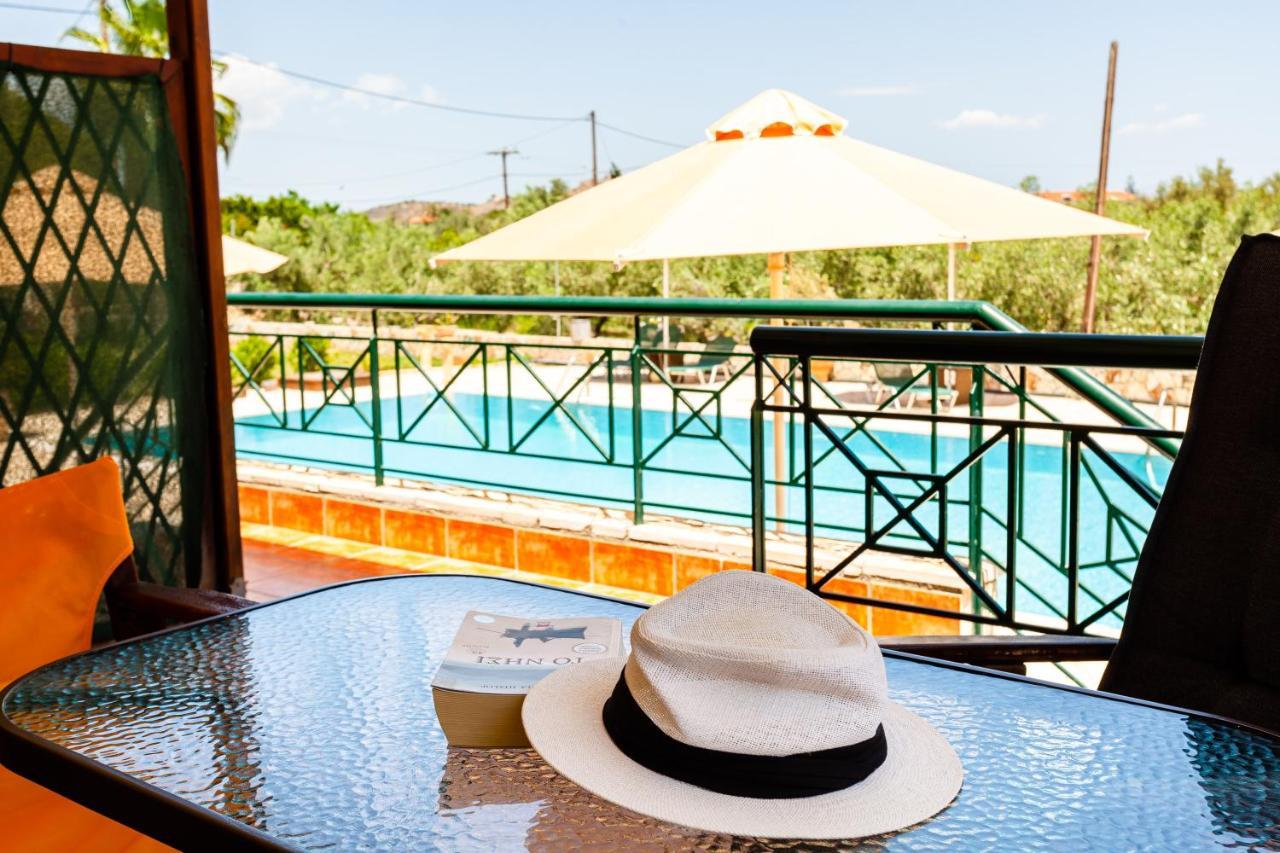 Dukes Poolside Houses ปาราลีอออัสตรอช ภายนอก รูปภาพ